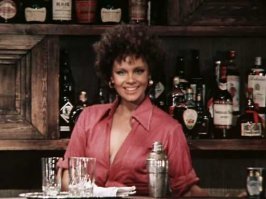 Вот кто там красавэлла, так это - Полищук! 
"Вас не интересует ящик яичного прошка?.. С душком... На любителя..."(с)