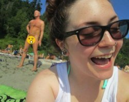 селфи с голым брюсом уиллисом - это круто.