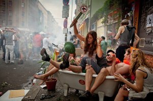 1 мая в Париже и в Берлине