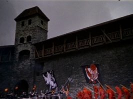 Жаль что не участвовал Город мастеров!
Смерть мастеровщине!
Ребенку всегда показывал эпизод битвы в городе.