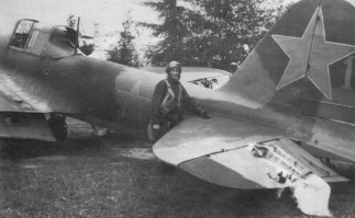 Ил-2...такой ил-а...Тот шо игра...Зачем скрины с игры постить?