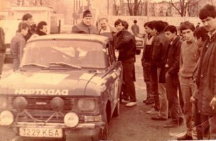 Раллийный  Москвич  напомнил мне выпуск Ералаша.