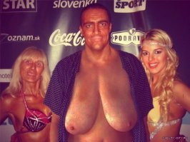 Уот он! Русский терминатор...