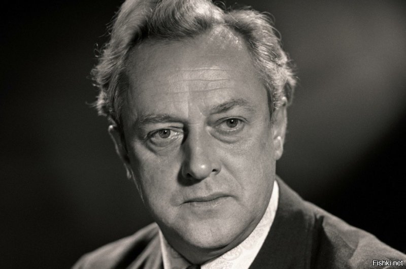 Юрий Васильевич Катин-Ярцев (23 июля 1921, Москва   18 марта 1994, там же)   советский и российский актёр театра и кино, театральный педагог. Народный артист РСФСР (1989). Участник Великой Отечественной войны.
Владимир Терентьевич Кашпур (26 октября 1926   17 октября 2009)   советский и российский актёр театра и кино. Народный артист РСФСР (1986).
Ефим Захарович Копелян (30 марта [12 апреля] 1912, Речица, Российская империя   6 марта 1975, Ленинград, СССР)   советский актёр театра и кино, один из ведущих актёров Большого драматического театра в Ленинграде. Народный артист СССР (1973).
Алексей Иванович Миронов (3 января 1924   16 ноября 1999)   советский и российский киноактёр, заслуженный артист РСФСР.
Фёдор Михайлович Никитин (20 апреля [3 мая] 1900, Лохвица, Полтавская губерния, Российская Империя   17 июля 1988, Ленинград, СССР)   советский актёр театра и кино. Народный артист РСФСР (1969). Лауреат двух Сталинских премий первой степени (1950, 1951).
Леонид Леонидович Оболенский (21 января 1902 года, Арзамас, Нижегородская губерния   19 ноября 1991 года, Миасс, Челябинская область)   советский и российский киноактёр, режиссёр немого кино, звукорежиссёр, художник-декоратор, педагог, журналист, Народный артист РСФСР (1991).
Ю рий Николаевич О зеров (26 января 1921, Москва, РСФСР   15 октября 2001, Москва, Российская Федерация)   советский и российский кинорежиссёр, сценарист, педагог. Народный артист СССР (1977). Лауреат Ленинской (1972) и Государственной премии СССР (1982).
Николай Исакович Пастухов (13 мая 1923   23 мая 2014)   советский и российский актёр театра и кино. Народный артист РСФСР (1977).
Николай Константинович Прокопович (4 ноября 1925, Тула   24 февраля 2005, Москва)   советский, российский актер театра и кино. Народный артист Российской Федерации (1995).
Владимир Я ковлевич Самойлов (1924 1999)   советский и российский актёр театра и кино. Народный артист СССР (1984). Лауреат Государственной премии РСФСР имени К. С. Станиславского (1972) и двух Государственных премий СССР (1976, 1986).
Борис Михайлович Сичкин (15 августа 1922   22 марта 2002)   советский и американский киноактёр, танцор, хореограф, мастер разговорного жанра, композитор.
Владислав Игнатьевич Стржельчик (31 января 1921, Петроград   11 сентября 1995, Санкт-Петербург)   советский и российский актёр театра и кино, педагог. Герой Социалистического Труда (1988). Народный артист СССР (1974).
Пётр Ефимович Тодоровский (26 августа 1925   24 мая 2013)   советский и российский кинорежиссёр, кинооператор, сценарист, актёр, композитор, заслуженный деятель искусств Украинской ССР (1967), народный артист РСФСР. Номинант на премию  Оскар  (1985) в категории  Лучший фильм на иностранном языке  за фильм  Военно-полевой роман , лауреат премии  Ника .