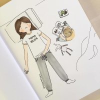 Показалось... Оказывается это завязки.