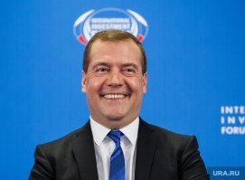 Медведева чем то напоминает