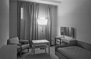 Номер в гостинице Россия
Номер в тюрьме Голландия