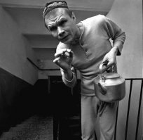 У нас тут культурное общество... Про  трактористов ни слова.