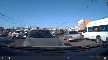 51-52 секунда, уже видно что он в отключке