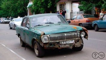 И чтобы проучивать таких дебилов надо брать отпуск такую машину и вперед.