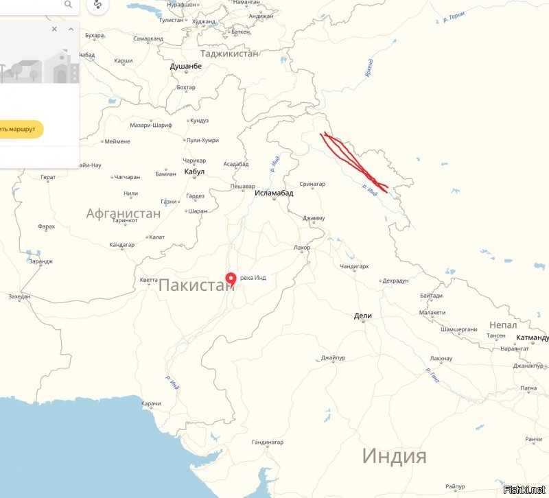 Тоже задумался. Но с другой стороны Индия огромная с сотней народов.  Потом посмотрел где протекает река Инд, упомянутая под этой фоткой. Там с востока Китай, с севера Таджикистан с Афганистаном. Так что вполне могут и такие люди жить.