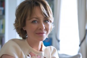А мне нравится как Мила Берлинская свою жизнь устроила. Нафиг это кино.