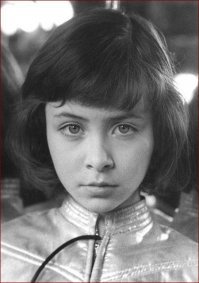 А мне нравится как Мила Берлинская свою жизнь устроила. Нафиг это кино.