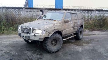 хорошо, моей не то что модели нету, моей марки даже в этом списке нету, оставил один раз машину около метро с открытым полностью окном, так в её сторону даже ни кто не смотрел)