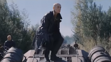 там Щульц зажигал.