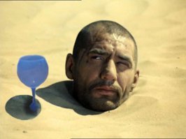 С такими бокалами-непроливайками пляжный отдых станет еще приятнее