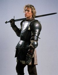 Ну шаблон то - высокий, белокурый, морда -кровь с молоком