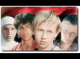 Как выглядели актеры из "Мстителей" в детстве