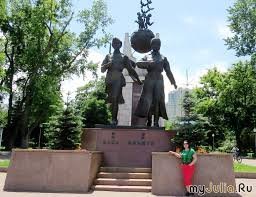 Маншук Маметова и другие опасные советские женщины