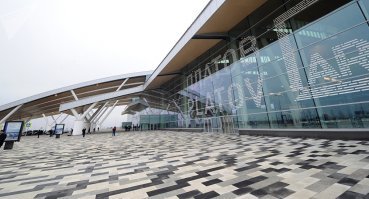 Да ладно?
Вот:

08.05.2018 
"В аэропорту Волгограда открыт новый терминал "

15 марта 2018
"В аэропорту Хабаровска начали строить новый терминал"

7 декабря 2017
"Международный аэропорт Платов в Ростове-на-Дону"

17 февраля 2018 г.
"Аэропорт Саранска открылся для пассажиров"

16 Апрель 2018
"Новый терминал аэропорта  Симферополь  открыт"

05.04.2018
"Открытие нового терминала В в аэропорту Шереметьево запланировано на 7 июня"

И Т.Д.