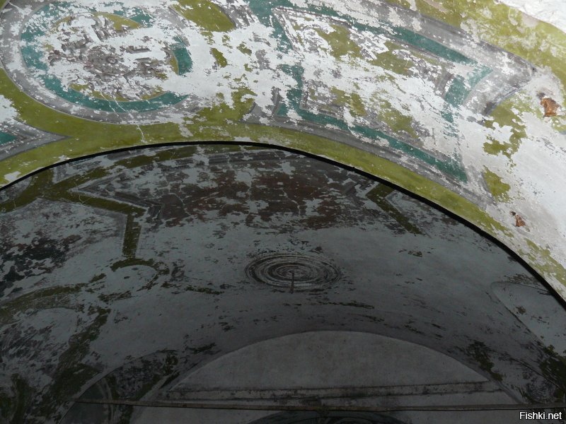 Курганская область, село Усть-Суерское. В 2008 был в таком виде, но уже тогда начинались реставрационные работы, не могу сказать когда восстановили, но действует уже несколько лет.