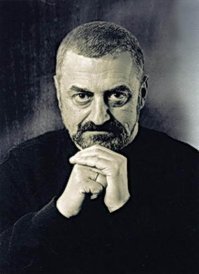 «Улыбайтесь, господа, улыбайтесь!»