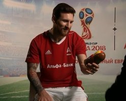 Сувенирные матрёшки к ЧМ-2018 поставили в тупик интернет-пользователей