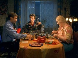 Акрачков еще в этом фильме снялся. Своеобразный фильмец)