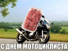 Мне одному кажется, что он еще и "чешет" по встречке?