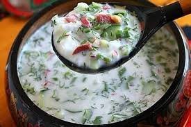 В окрошке, главное - не спешить.
Присаживаешься на стульчик, в кухоньке ... и меленько режешь 
Мой дед - белорус, спи спокойно., делал окрошку так  -  шоб ложка стояла. 
Ни все могут приготовить квас. дома - это сложно.
Я делаю 1 к 1  кефир 3% и минералка натуральная.
Эх окрошечка - по жаре такой самое  оно!
Вместо мяса - рыба копченая хорошо там кушается ! Мном. 
Спасибо ТС - напомнил +