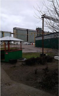 Ага, меня тоже возмутило... на фото ниже Уманский элеватор, Краснодарский край, станица Ленинградская. Предприятие действующее!