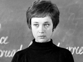 С первого взгляда с Ириной Печерниковой попутала.