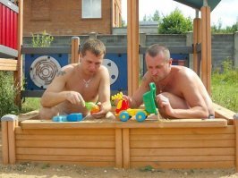 20 забавнейших случаев, когда родители на секунду забыли о реальном возрасте своих взрослых детей