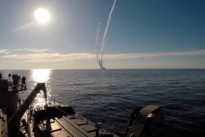 Юрий Долгорукий  22 мая произвел успешный залповый пуск четырех баллистических ракет  Булава