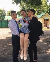 Слабаки! Я в 14 лет такую мог без рук держать!