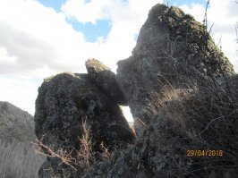 шикарно! тоже гуляю по Уралу. 27 мая едем на Аракульский Шихан. 
а вот с прошлой поездки на не большой водопад реки Могак в конце марта, и походили по местным возвышенностям.