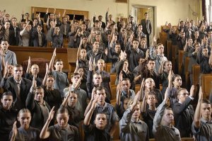 Как ворота подписались на платные сервисы МТС