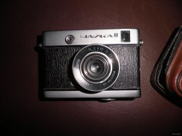 А у меня такой был. Прелесть в том ,что он режет кадр пополам и получается вместо 36 , 72 кадра