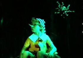 Как и люди и пауки заколебали друг - друга!
Суч ... ы - все!