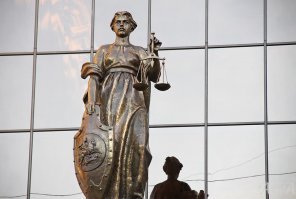 Это должно многое объяснять.