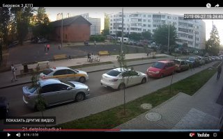 Длина лансера 4м57см, добавляем ещё примерно 1,5м. Итого автомобиль за секунду проехал 6м (грубо).
Значит за минуту это 360м, за час это 21600м или 21,6км/ч
Но любой адвокат запросит столько данных и экспертиз, что никто в жизни по видео не сможет доказать точную скорость, только приблизительную, а приблизительная будет в рамках ПДД.