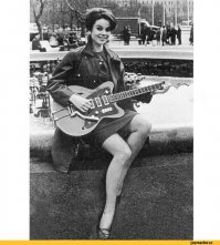 Ну, вообще-то, правда, красавица (хоть и совсем не в моём вкусе)... Просто действительно не старалась выглядеть на экране исключительно красавицей.