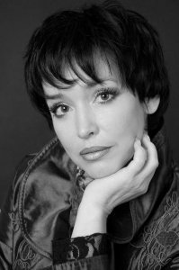 Как можно было Анну Самохину забыть?