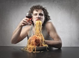 Жуткая находка в теле саранчи