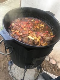 Рецепт похож на тот что сам готовлю.Кому лень лапшу делать самим, можно брать итальянские тальятелли( такие гнезда из тведых сортов пшеницы). И я вместо баклажана беру кабачек - он реально вкуснее. Готовлю все в казане. Вот фото