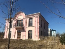 Ну такое сотню не стоит. Все таки мы не в Эмиратах. Вот такой за 40 лямов продают там прямо сейчас: