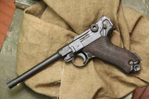 А как-же фирменное оружие Отца русской демократии?