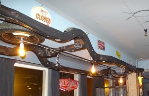 Бар в Алматы "Old School".