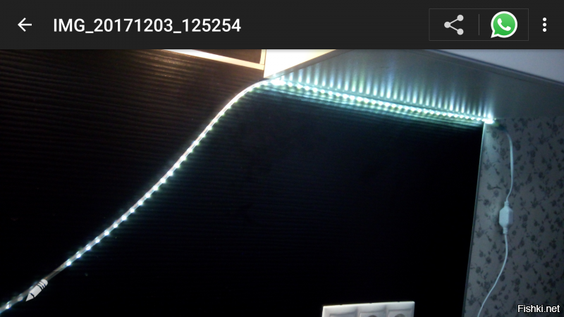 По поводу светодиодной водонепроницаемой ленты могу пояснить, что я брал одноцветную 5-ти метровую, с клавишей включения, так как на кухне не вижу смысла в гирлянде с пультом, помяните моё слово, он там не нужен. Приладил её на кухне над рабочим столом. САМОЕ ГЛАВНОЕ: просите у продавца крепежи, они в комплекте не идут, на двух сторонний скотч, даже самый сильный вы эту ленту не посадите, так как она силиконовая, плюс на кухне постоянно пар и жир, всё на хрен отвалится, придётся колхозить. Крепежей я попросил на 5 метров с запасом, но в среднем планируйте крепёж через 25 см, чтобы лента не провисала. Ниже фотки монтажа, жена пищала от восторга, мне тоже понравилось.)
П.с. Ленту брал за 880 руб.