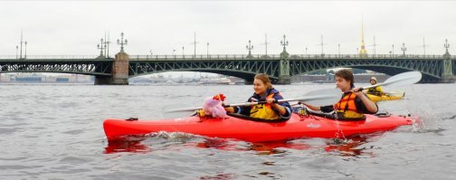 Сплав на лодке в центре Питера с Поехавшим!